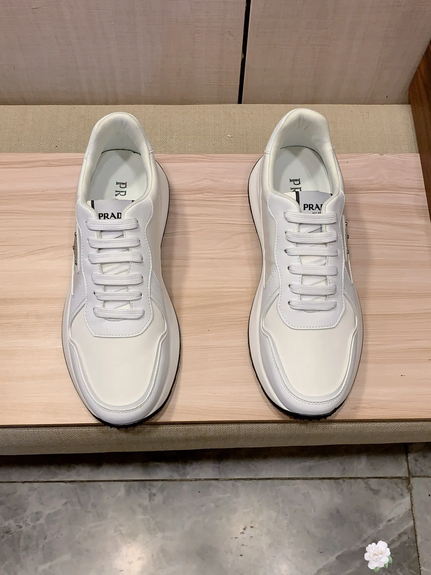 Men's men's shoes💰460💰💰🎩🎩[Lightning][Lightning] "PRADA*" The latest and most popular casual shoes, top brand [seduce] luxury ~ purchasing agency, top ~ quality. [Strong] The upper is made of imported breathable cowhide with material ➕ breathable sheepskin feet (•) and fine workmanship. The original stylish and stylish soft rubber wear-resistant and non-slip outsole is light and comfortable on the feet. The real thing looks better when photographed in person. 0121: code: 38-44, 4️⃣ colors selected